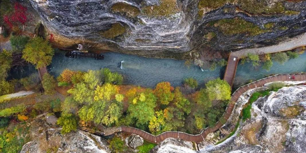 Bozkırda kalan cennet! Burayı duyan ayrı gören ayrı şaşırıyor: Güzelliği mest ediyor 1